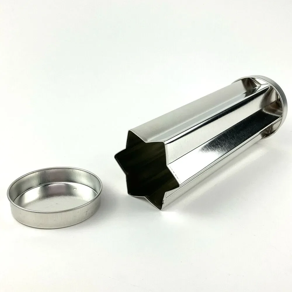The Pampered Chef Star Shaped Bread Tube 9